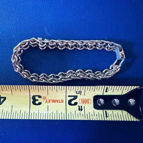 7" Gold Tone Rhinestone Tennis Bracelet. - Picture 4 of 4
